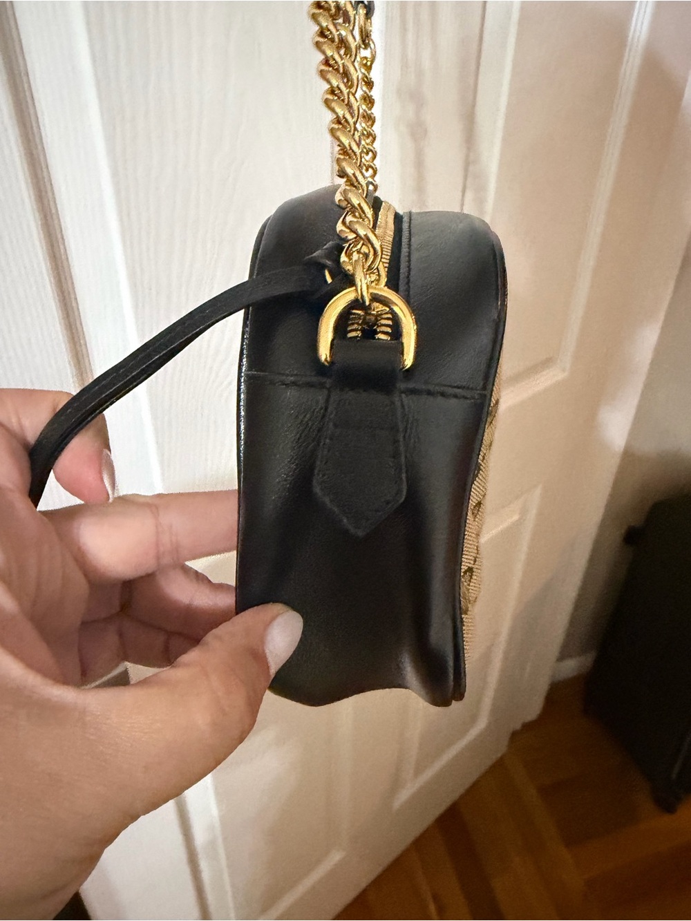 Gucci Beige GG Canvas Crossbody with Black Trim and Gold Double G - Picture 5 of 9